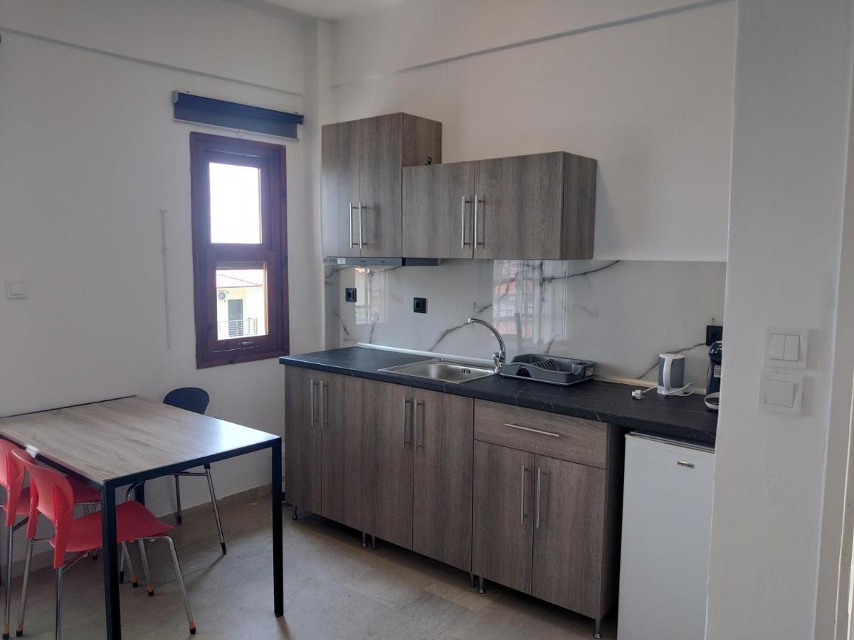 Merida Apartments โมลากาลีวา ภายนอก รูปภาพ