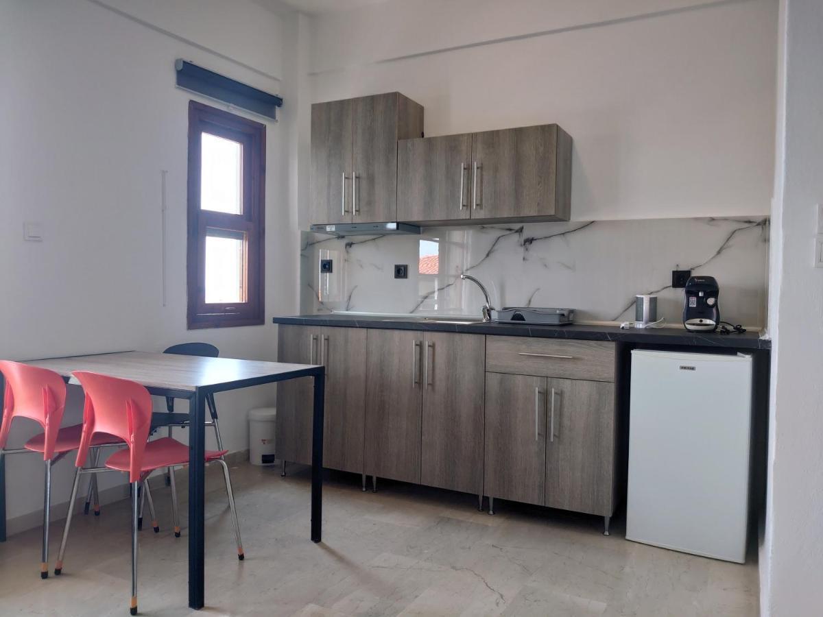 Merida Apartments โมลากาลีวา ภายนอก รูปภาพ