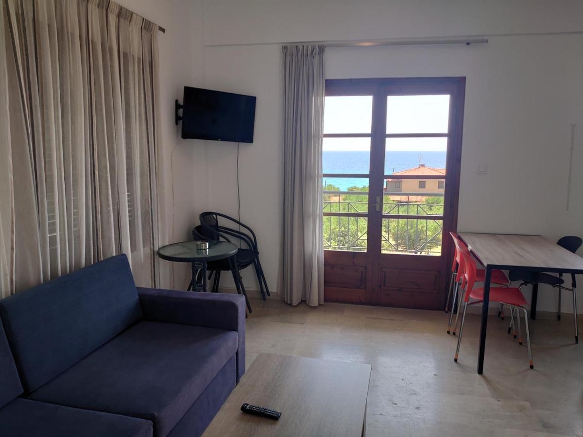 Merida Apartments โมลากาลีวา ภายนอก รูปภาพ
