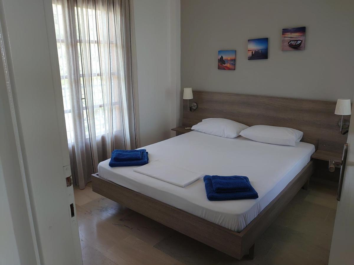 Merida Apartments โมลากาลีวา ภายนอก รูปภาพ