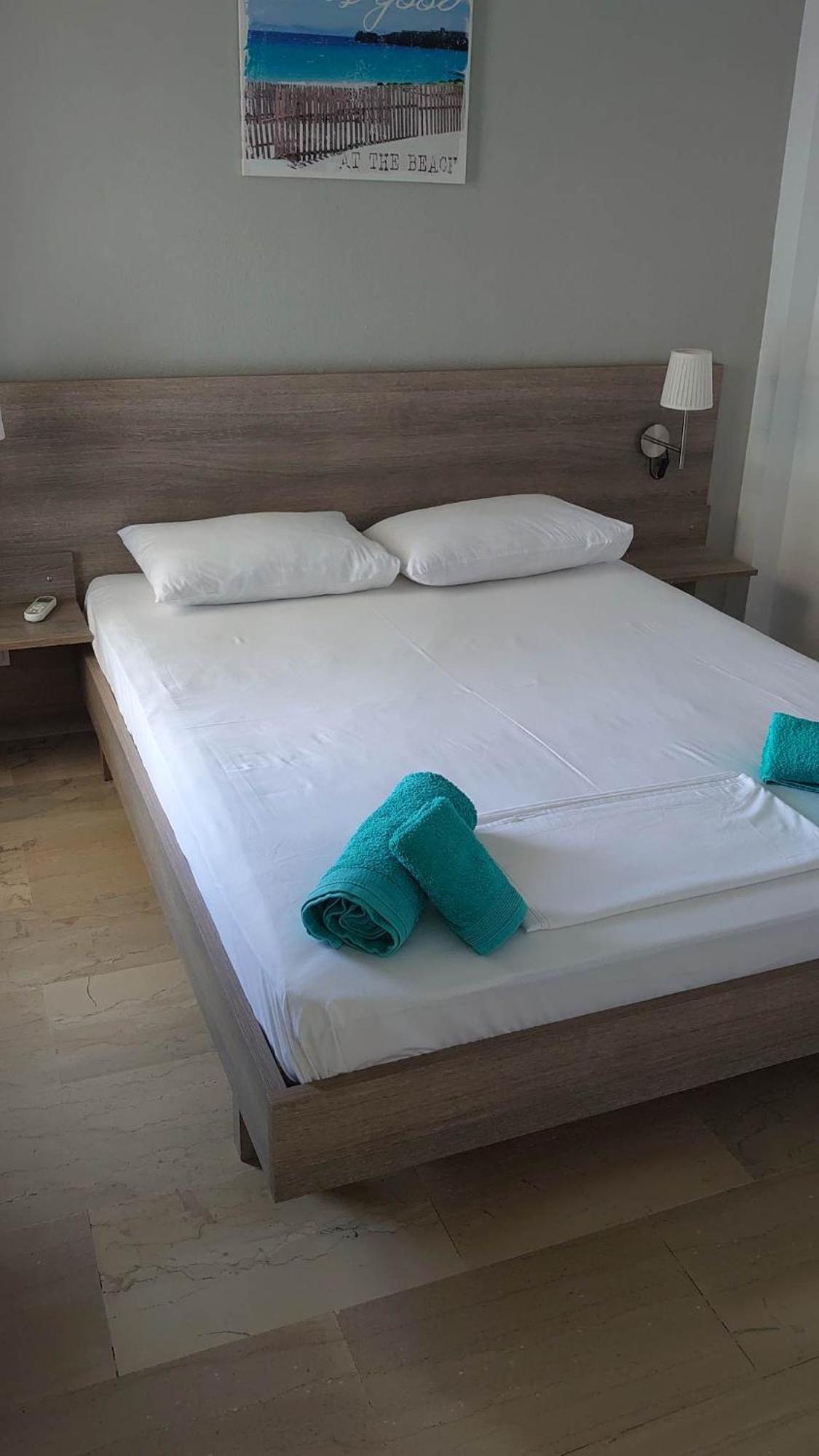 Merida Apartments โมลากาลีวา ภายนอก รูปภาพ